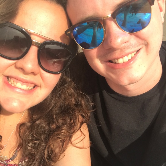 Meet your Posher, Justine - Picture 1 of 1